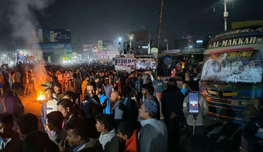 শ্রমিক শিক্ষার্থী সংঘর্ষে বরিশাল রণক্ষেত্র, আহত ৬০