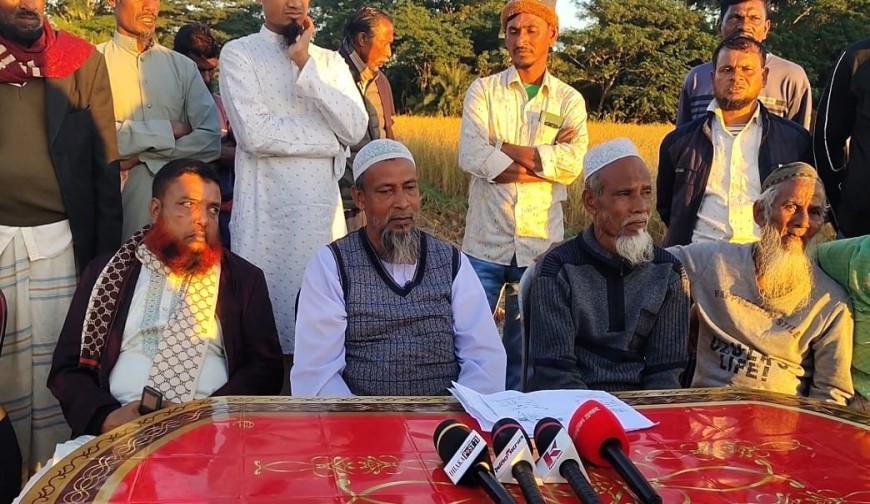 আমার নিজের জমির ধান কেটেছি, অন্যের জমিতে নয়: সংবাদ সম্মেলনে হাফেজ আবদুল বারেক