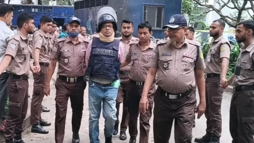 ‘ভয় পাইছে, ভয় পাইছে’: কাঠগড়ায় সাক্ষীকে উদ্দেশ করে বললেন পলক